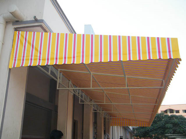 retractable deck awnings