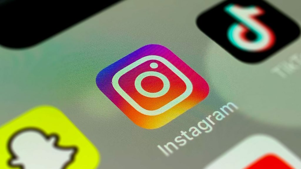 Buy Instagram story Impressions